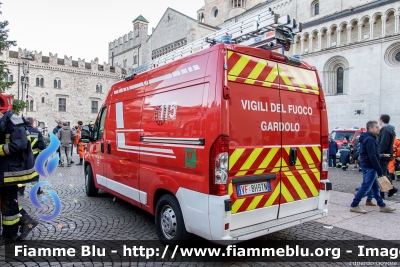 Fiat Ducato x250
Vigili del Fuoco
Unione Distrettuale di Trento
Corpo Volontario di Gardolo (TN)
Allestimento Kofler Fahrzeugbau
VF 8H9 TN
Parole chiave: Fiat Ducato_x250 VF8H9TN Santa_Barbara_2019