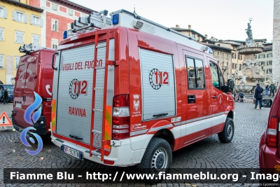 Mercedes-Benz Sprinter 4X4 III serie
Vigili del Fuoco
Unione Distrettuale di Trento
Corpo Volontario di Ravina (TN)
Allestimento Kofler Fahrzeugbau
VF 9G9 TN
Parole chiave: Mercedes-Benz Sprinter_4X4_IIIserie VF9G9TN Santa_Barbara_2019