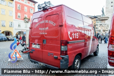 Fiat Ducato II serie
Vigili del Fuoco
Unione Distrettuale di Trento
Corpo Volontario di Cognola (TN)
Allestimento Brandschutz
VF A83 TN
Parole chiave: Fiat Ducato_IIserie VFA81TN Santa_BArbara_2019