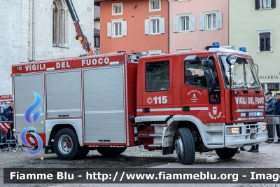 Iveco EuroCargo 130E23 I serie
Vigili del Fuoco
Unione Distrettuale di Trento
Corpo Volontario di Gardolo (TN)
Allestimento Magirus
VF E64 TN
Parole chiave: Iveco EuroCargo_130E23_Iserie VFE64TN Santa_Barbara_2019