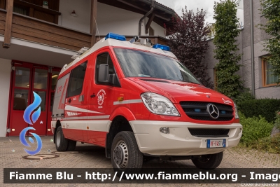 Mercedes-Benz Sprinter 4x4 III serie
Vigili del Fuoco
Unione Distrettuale Bassa Val Pusteria
Corpo Volontario di Perca (BZ)
Freiwillige Feuerwehr Percha
Allestito Brandshutz
VF FW 37V
Parole chiave: Mercedes-Benz Sprinter_4x4_IIIserie VFFW37V