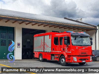 Volvo FL 280 IV serie
Vigili del Fuoco
Unione Distrettuale Alta Val Venosta
Corpo Volontario di Clusio (BZ)
Freiwillige Feuerwehr Schleis
Allestito  Kofler
VF FW 3GF
Parole chiave: Volvo FL 280_IVserie VFFW3GF