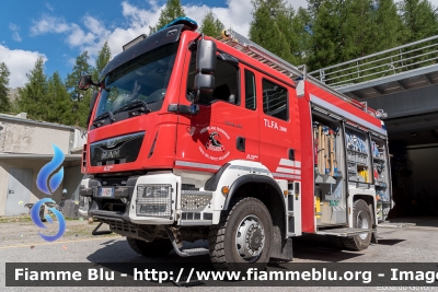 Man TGM 13.240
Vigili del Fuoco
Unione Distrettuale Alta Val Venosta
Corpo Volontario di Solda (BZ)
Freiwillige Feuerwehr Sulden
Allestito Magirus Lohr
VF FW 3MT
Parole chiave: Man TGM_13.240 VFFW3MT