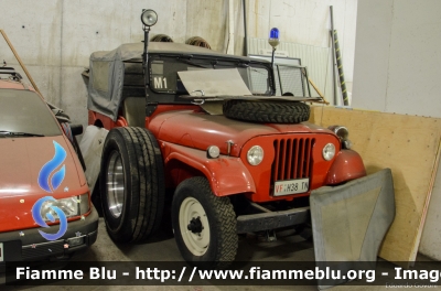 Jeep Willys
Vigili del Fuoco
Unione Distrettuale della Vallagarina
Corpo Volontario di Mori (TN)
VF H38 TN
Parole chiave: Jeep Willys VFH38TN