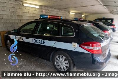 Renault Laguna Grandtour II serie
Polizia Locale Venezia
Codice Mezzo: 50
POLIZIA LOCALE YA 002 AG
Parole chiave: Renault Laguna_Grandtour_IIserie POLIZIALOCALEYA002AG