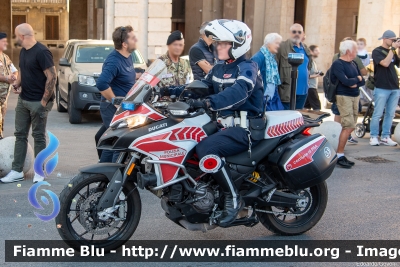 Ducati Multistrada 1260
Polizia Municipale Pisa
Allestita Bertazzoni
Codice Moto: 33
POLIZIA LOCALE YA04189
Parole chiave: Ducati Multistrada_1260 POLIZIALOCALEYA04189