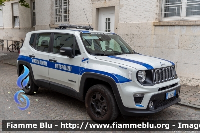 Jeep Renegade restyle
Polizia Municipale - StadtPolizei
Merano - Meran (BZ)
Allestita Bertazzoni
Codice Automezzo: G
POLIZIA LOCALE YA 993 AP
Parole chiave: Jeep Renegade_restyle POLIZIALOCALEYA993AP