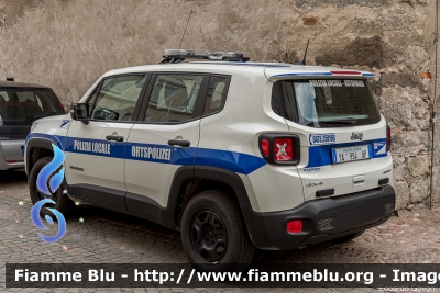 Jeep Renegade restyle
Polizia Municipale - StadtPolizei
Merano - Meran (BZ)
Allestita Bertazzoni
Codice Automezzo: F
POLIZIA LOCALE YA 994 AP
Parole chiave: Jeep Renegade_restyle POLIZIALOCALEYA994AP