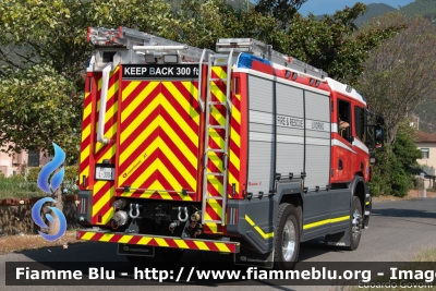 Scania P400 4x4 II serie
Allied Force in Italy
Camp Darby (Pisa)
Fire Department
Allestito Rosenbauer
AFI L-3004
Parole chiave: Scania P400_4x4_IIserie AFIL-3004