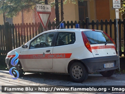 Fiat Punto II serie
Polizia Municipale Castelnuovo di Garfagnana (LU)
Parole chiave: Fiat Punto_IIserie