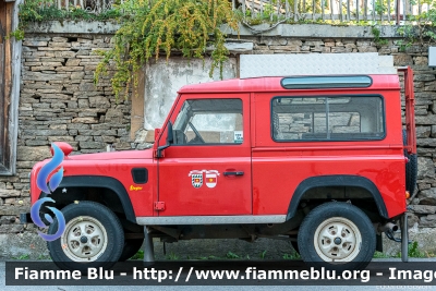 Land Rover Defender 90
Vigili del Fuoco
Unione Distrettuale di Bolzano
Corpo Volontario di Bolzano Città 
Freiwillige Feuerwehr der Stadt Bozen
Distaccamento Colle - Löschgruppe Kohlern
*Dismesso*
Parole chiave: Land-Rover Defender_90