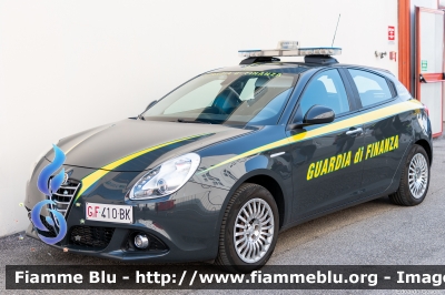 Alfa-Romeo Nuova Giulietta
Guardia di Finanza
Allestimento NCT Nuova Carrozzeria Torinese
GdiF 410 BK
Parole chiave: Alfa-Romeo Nuova_Giulietta GdiF410BK REAS_2023