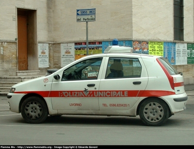 Fiat Punto II serie
27 - Polizia Municipale Livorno
Parole chiave: Fiat Punto_IIserie