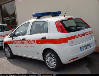 Fiat Grande Punto
Polizia Municipale Massarosa
Parole chiave: Fiat Grande_Punto PM_Massarosa