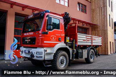 Man TGM18.340
Vigili del Fuoco
Distretto della Val Di Sole
Veicolo ospitato dal corpo di Mezzana (TN)
Allestimento Naiks
VF 5K5 TN
Parole chiave: Man TGM18.340 VF5KTN