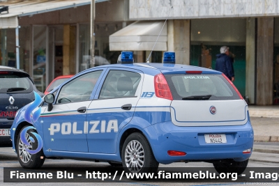 Fiat Punto VI serie
Polizia di Stato
Allestimento Nuova Carrozzeria Torinese
Decorazione grafica Artlantis
POLIZIA N5442
Parole chiave: Fiat Punto_VIserie POLIZIAN5442