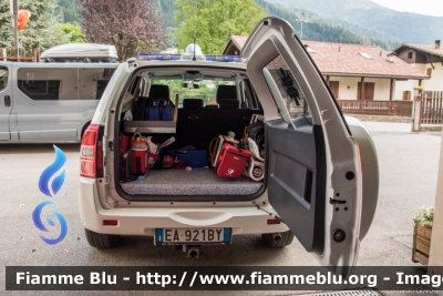 Suzuki Gran Vitara
Associazione Volontari Soccorso Trasporto Infermi di Pinzolo Alta Rendena
Allestimento Aricar
Parole chiave: Suzuki Gran_Vitara Automedica