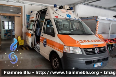 Volkswagen Transporter T5 
Associazione Volontari Soccorso Trasporto Infermi di Pinzolo Alta Rendena
Allestimento Aricar
Parole chiave: Volkswagen Transporter_T5 Ambulanza