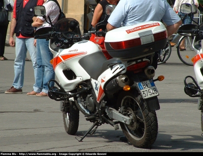 Aprilia Pegaso II serie
Polizia Municipale Pisa
Parole chiave: Aprilia Pegaso_IIserie PM Pisa Giornate_della_protezione_Civile_Pisa_2007