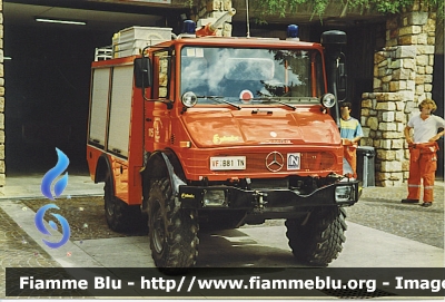 Mercedes-Benz Unimog U417
Vigili del Fuoco
Unione distrettuale di Mezzolombardo
Corpo Volontario di Molveno (TN)
Allestito Fulmix
*Dismesso*
VF B81 TN
Parole chiave: Mercedes-Benz Unimog_U417 VFB81TN