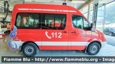 Mercedes-Benz Sprinter 4x4 III serie
Vigili del Fuoco
Unione Distrettuale della Bassa Val Venosta
Bezirksverband Untervinschgau
Corpo Volontario di Lasa (BZ)
Freiwillige Feuerwehr Laas
Allestimento Kofler Fahrzeugbau
VF 01N BZ
Parole chiave: Mercedes-Benz Sprinter_4x4_IIIserie VF01NBZ