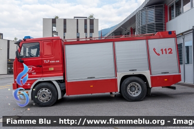 Scania 143H
Vigili del Fuoco
Unione Distrettuale della Bassa Val Venosta
Bezirksverband Untervinschgau
Ospitato dal Corpo Volontario di Silandro (BZ)
Allestimento Lohr
VF 0S6 BZ
Parole chiave: Scania 143H VF0S6BZ