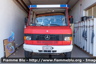 Mercedes-Benz Vario
Vigili del Fuoco
Unione Distrettuale di Bolzano
Freiwillige Feuerwehr Oberbozen
Corpo Volontario di Soprabolzano (BZ)
VF 0H5 BZ
Parole chiave: Mercedes-Benz Vario VF0H5BZ