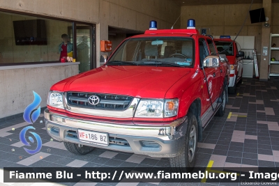 Toyota Hilux II serie
Vigili del Fuoco
Unione Distrettuale di Bolzano
Corpo Volontario di Longomoso Collalbo (BZ)
Freiwillige Feuerwehr Lengmoos Klobenstein
VF 186 BZ
Parole chiave: Toyota Hilux_IIserie VF186BZ