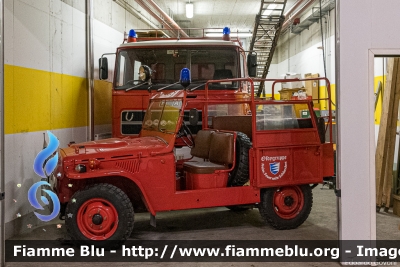 Fiat Campagnola I serie
Vigili del Fuoco
Unione Distrettuale della Bassa Val Venosta
Corpo Volontario di Silandro (BZ)
Bezirksverband Untervinschgau
Freiwillige Feuerwehr Schlanders
VF 1JL BZ
Parole chiave: Fiat Campagnola_Iserie VF1JLBZ