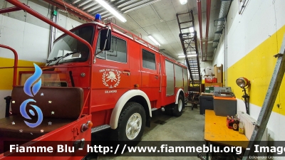 Fiat 684N
Vigili del Fuoco
Unione Distrettuale della Bassa Val Venosta
Corpo Volontario di Silandro (BZ)
Bezirksverband Untervinschgau
Freiwillige Feuerwehr Schlanders
VF 1JJ BZ
Parole chiave: Fiat 684N VF1JJBZ