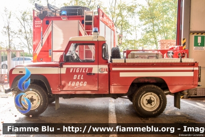 Land Rover Defender 110 HCPU
Vigili del Fuoco
Comando Provinciale di Bologna
Distaccamento Volontario di Monghidoro
VF 20911
Parole chiave: Land-Rover Defender_110 VF20911