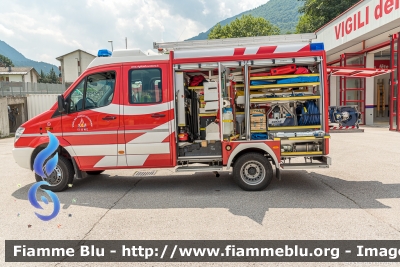 Mercedes-Benz Sprinter 4x4 III serie
Vigili del Fuoco
Unione Distrettuale delle Giudicarie
Corpo Volontario di Tione di Trento (TN)
Allestimento Brandschutz
VF 2J1 TN
Parole chiave: Mercedes-Benz Sprinter_4x4_IIIserie VF2J1TN