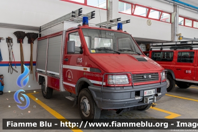 Iveco Daily 4x4 II serie
Vigili del Fuoco
Unione Distrettuale delle Giudicarie
Corpo Volontario di Tione di Trento (TN)
Allestimento Brandschutz
VF E45 TN
Parole chiave: Iveco Daily_4x4_IIs VFE45TNerie