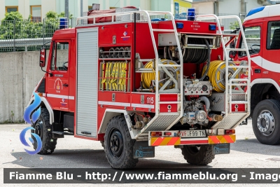 Mercedes-Benz Unimog U100L
Vigili del Fuoco
Unione Distrettuale delle Giudicarie
Corpo Volontario di Tione di Trento (TN)
Allestimento BAI
VF F99 TN
Parole chiave: Mercedes-Benz Unimog U100L VFF99TN