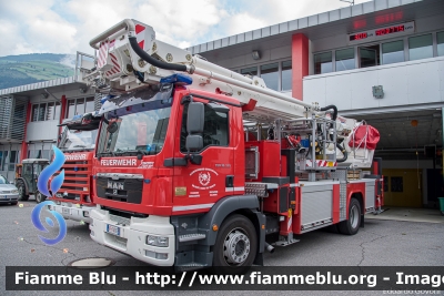 Man TGM 18.330
Vigili del Fuoco
Unione Distrettuale della Bassa Val Venosta
Bezirksverband Untervinschgau
Ospitato dal Corpo Volontario di Silandro (BZ)
Allestimento Bronto Skylift
VF FW 31E
Parole chiave: Man TGM_18.330 VFFW31E