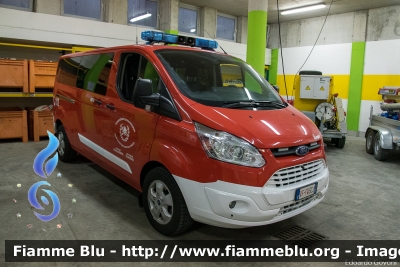  Ford Transit Custom II serie
Vigili del Fuoco
Unione Distrettuale della Bassa Val Venosta
Corpo Volontario di Silandro (BZ)
Bezirksverband Untervinschgau
Freiwillige Feuerwehr Schlanders
Allestimento Ziegler
VF FW 3CJ
Parole chiave: Ford Transit_Custom_IIserie VFW3CJ