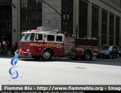 Seagrave 1000/500 HP 
United States of America - Stati Uniti d'America
Fire Department City of New York - FDNY 
Engine 65  "Midtown Mob" 
Times Square - Manhattan
Parole chiave: FDNY Seagrave_1000/500HP Engine_65