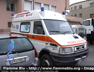 Iveco Daily 40-10 4x4 II serie
118 Massa
Soccorso Cave
BR 887 WN
Allestita Maf 

Parole chiave: Iveco Daily_4x4_IIserie 118_Massa Ambulanza