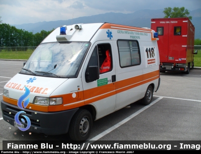 Fiat Ducato II serie ambulanza
PAPA 19. Azienda Ospedaliera "Santa Maria degli Angeli" di Pordenone. Allestimento Grazia
Parole chiave: Fiat_Ducato III_serie ambulanza 118Pordenone Grazia