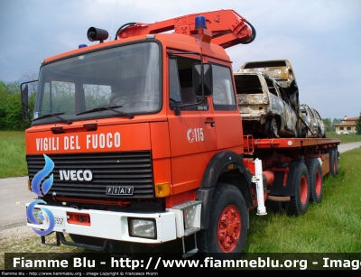 Iveco 330-35
Vigili del Fuoco
Comando Provinciale di Pordenone
VF 15557
Parole chiave: Iveco 330-35 VF15557