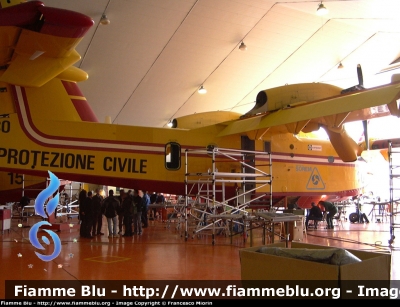 Bombardier Aerospace CL-415 Canadair
I-DPCO manutenzione in hangar
Parole chiave: Bombardier_Aerospace CL-415_Canadair I-DPCO DPC Protezione Civile Nazionale