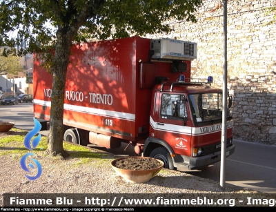 Iveco 95-14
Vigili del Fuoco
Corpo Permanente di Trento
VF D12 TN
Parole chiave: Iveco 95-14 VFD12TN