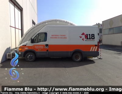 Iveco Daily III Serie
118 Regione Emilia Romagna
Gestione Emergenza Cantieri Alta Velocità e Variante di Valico
Trasporto Materiali Tecnici e Soccorso in Galleria
Automezzo "BO2216" 
Parole chiave: iveco daily_IIIserie 118_BO reas2008