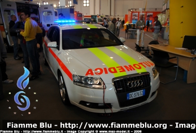 Audi A6 Avant III serie
Busnago Soccorso
Parole chiave: Audi A6_Avant_IIIserie Automedica Equipe_trapianti Busnago_soccorso