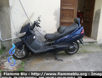 Suzuki Burgman 250
CRI
Comitato Regionale Toscana
Parole chiave: SuzukiBurgman_250 CRI1230 Motoveicoli CRI_Toscana