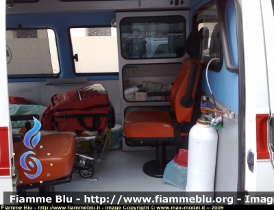 Volkswagen Transporter T4
CRI
Comitato Locale di Donoratico (LI)
CRI13917
ambulanza allestita MAF
(ambulanza in uso presso il PS CRI di Pianosa)
Parole chiave: volkswagen transporter_T4 CRI_donoratico 118 ambulanza CRI13917 pianosa MAF