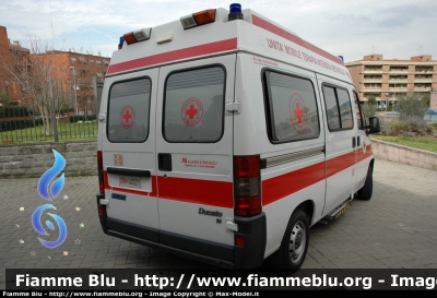 Fiat Ducato II Serie
Ambulanza Adibita al servizio neonatale, con gruppo elettrogeno e culla termica
Parole chiave: Fiat_Ducato_II  Ambulanza Croce_Rossa Alessi_&_Becagli Neonatale