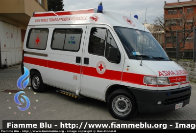 Fiat Ducato II Serie
Ambulanza Adibita al servizio neonatale, con gruppo elettrogeno e culla termica
Parole chiave: Fiat_Ducato_II  Ambulanza Croce_Rossa Alessi_&_Becagli Neonatale