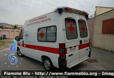 Fiat Ducato II Serie Neonatale
CRI Comitato Loc. Bagno a Ripoli FI
E' la scorta sia dell'Ambulanza Neonatale che dell'ambulanza Medicalizzata
Parole chiave: Fiat_Ducato_II  Ambulanza Croce_Rossa Orion Neonatale Toscana