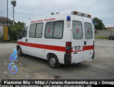 Fiat Ducato II serie
Croce Rossa Italiana
Comitato Provinciale di Pisa
CRI15841
allestita Bollanti
Parole chiave: fiat ducato_IIserie CRI15841 CRI_pisa ambulanza bollanti